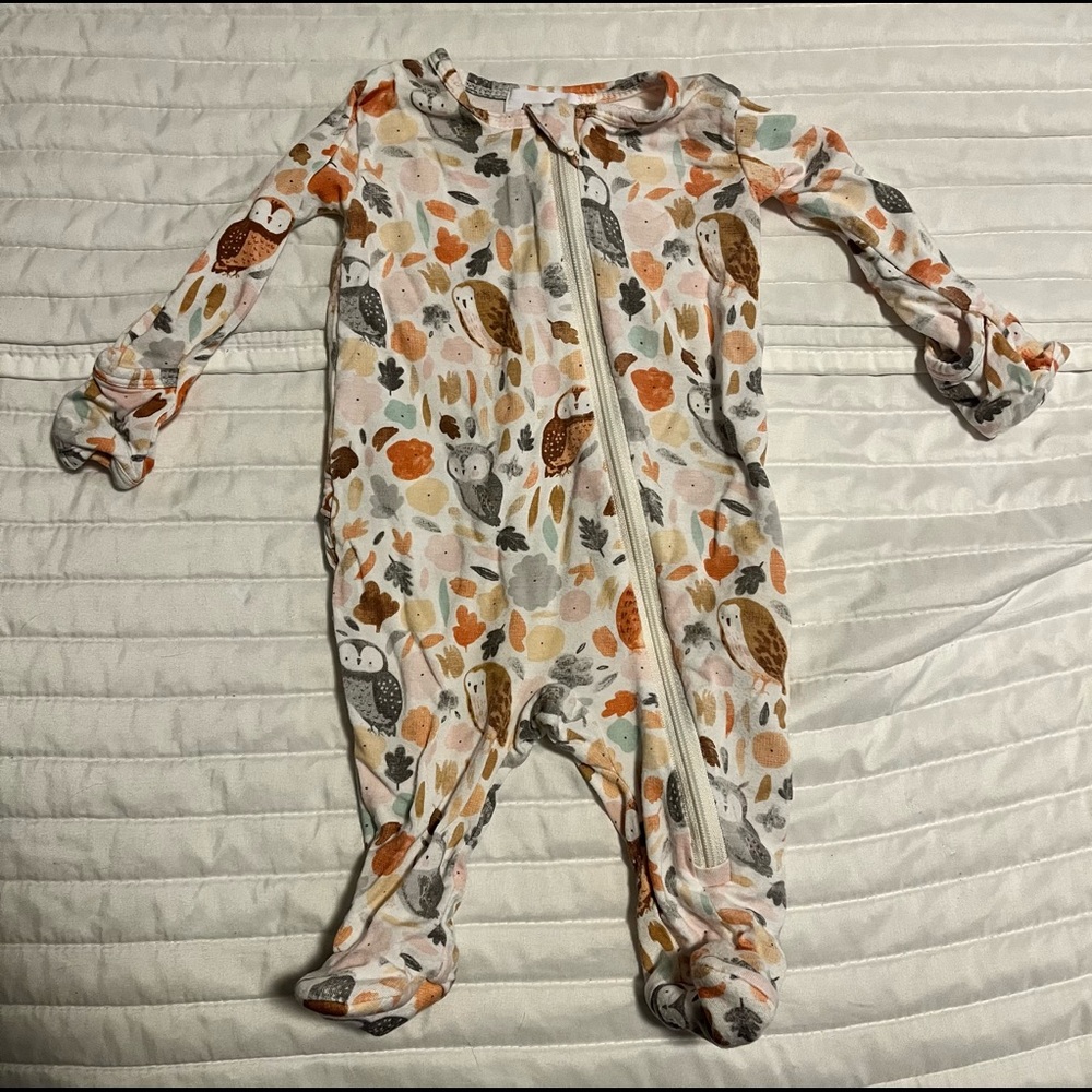 Angel Dear Ruffle Footie